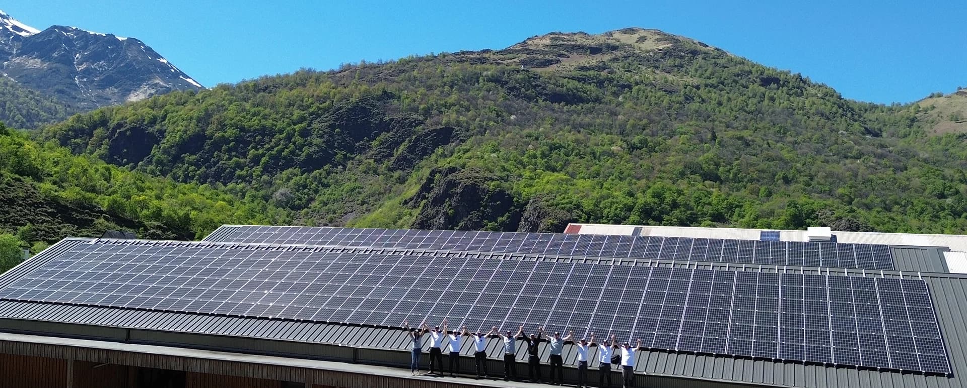 Installation panneaux solaires dans les Pyrénées