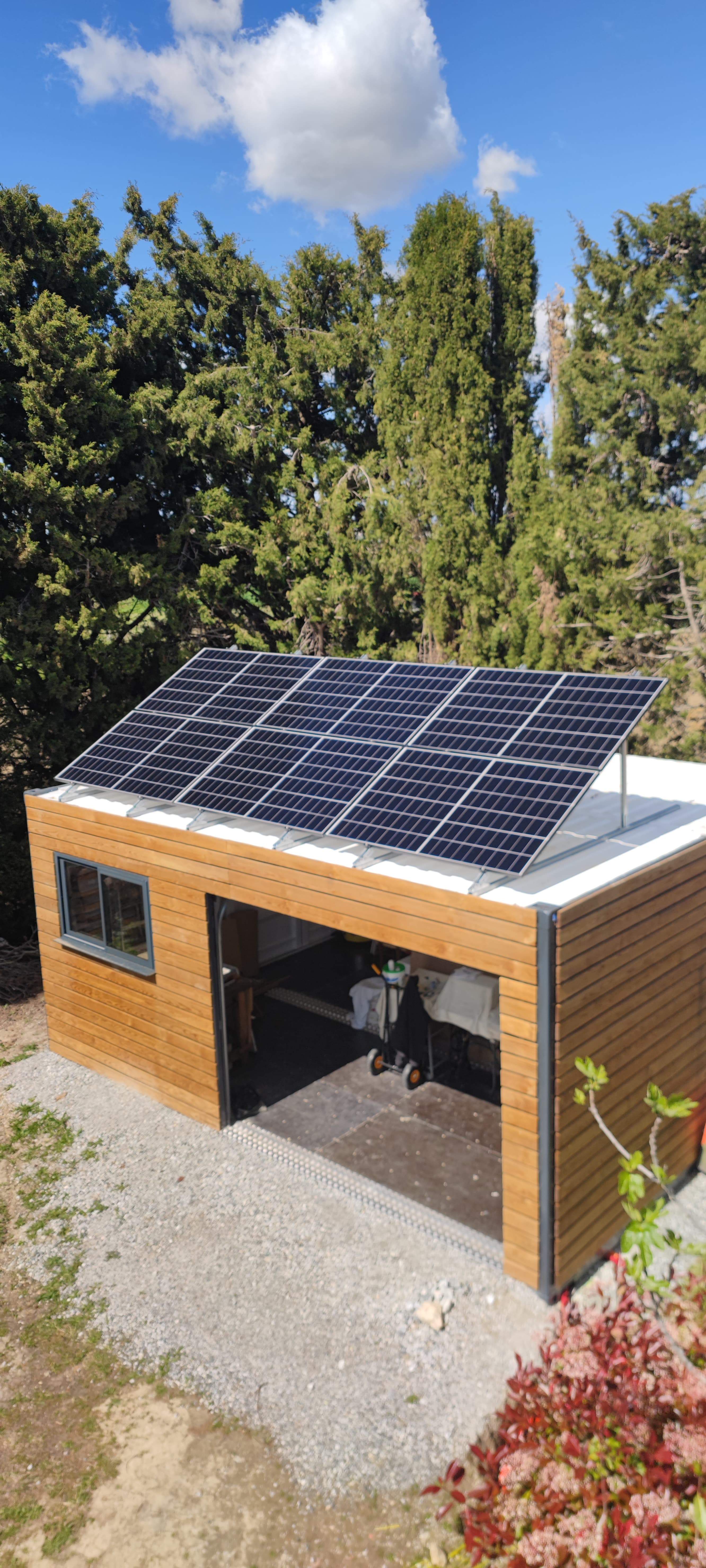 Autoconsommation sur conteneur à Fendeille (11) - Photo 2